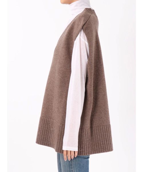 Ungrid（アングリッド）の「ルーズVネックニットベスト（ベスト・レディース・アイボリー/モカ・FREE）」の6枚目の写真