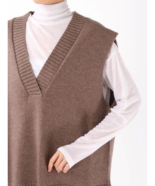 Ungrid（アングリッド）の「ルーズVネックニットベスト（ベスト・レディース・アイボリー/モカ・FREE）」の17枚目の写真