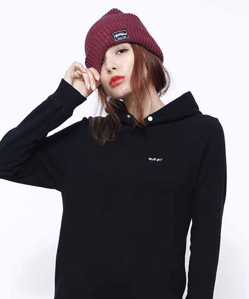 MILKFED.（ミルクフェド）の「BASIC KNITTED CAP　（ニットキャップ/ビーニー/無地）（ニットキャップ/ビーニー・レディース・ブラック/グレー/ネイビー/イエロー/バーガンディー・ONE SIZE）」の5枚目の写真