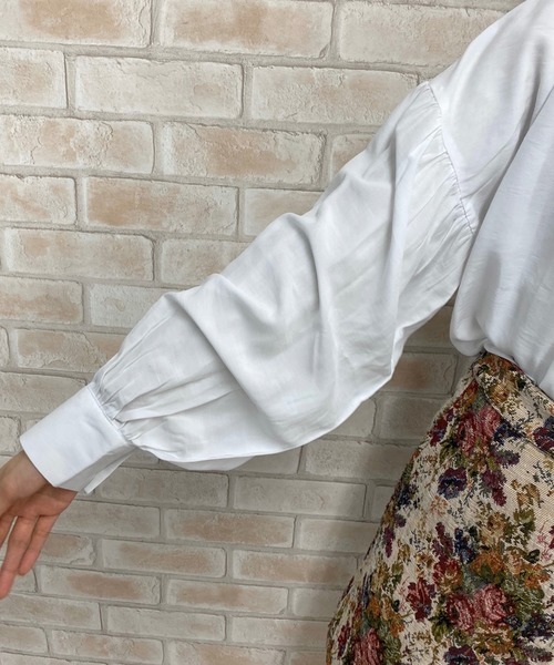 apres jour（アプレジュール）の「オープンショルダーボタンブラウス【ZOZOTOWN限定アイテム】（シャツ/ブラウス・レディース・ブラック/オフホワイト/ライトベージュ・フリー）」の16枚目の写真