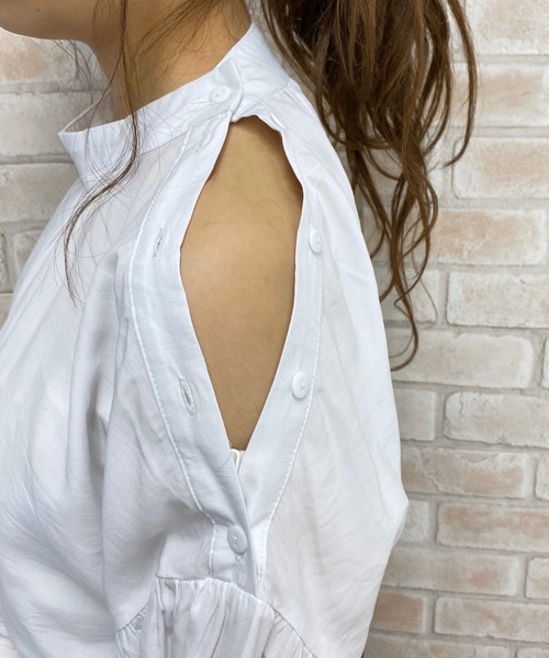 apres jour（アプレジュール）の「オープンショルダーボタンブラウス【ZOZOTOWN限定アイテム】（シャツ/ブラウス・レディース・ブラック/オフホワイト/ライトベージュ・フリー）」の17枚目の写真