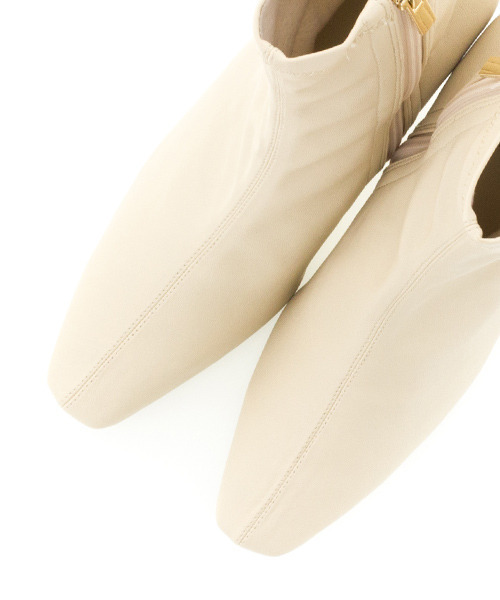 RANDA(ランダ)の「ストレスフリー/ソフトストレッチパイソンデザインショートブーツ(ブーツ・レディース・ブラック/アイボリー/グレイッシュベージュ・LL/M/L/S)」の10枚目の写真