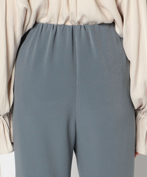 NOLLEY’S Sophi(ノーリーズソフィ)の「裾スリットインゴムパンツ(その他パンツ・レディース・グレイッシュブルー/ブラック/ベージュ・36/38)」の14枚目の写真