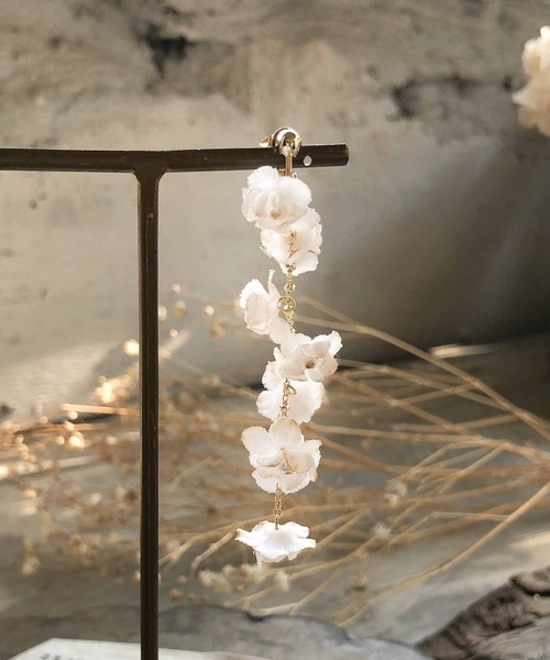 m.soeur（エムスール）の「コデマリの片耳イヤリング＊（イヤリング・レディース・ホワイト・FREE）」の4枚目の写真