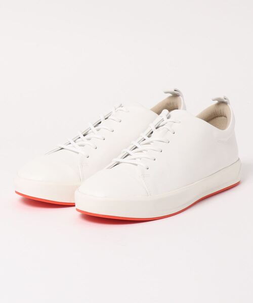tsumori chisato WALK(ツモリチサトウォーク)の「レースアップスニーカー(スニーカー・レディース・ホワイト/シルバー・22.5cm/23.0cm/23.5cm/24.0cm/24.5cm)」の1枚目の写真