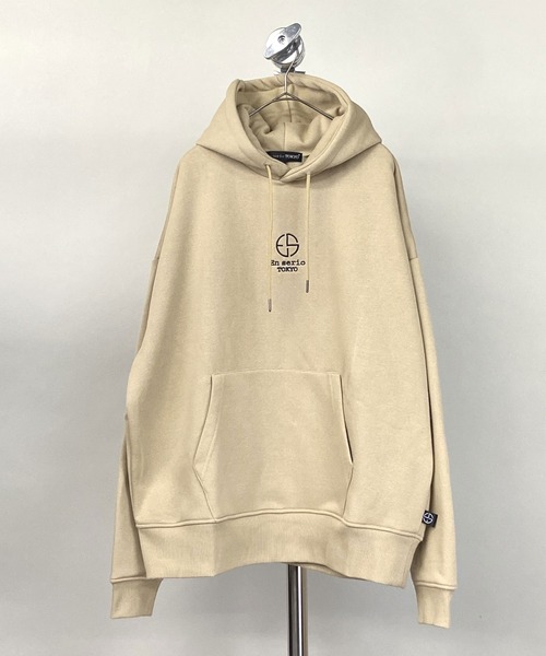 En serio TOKYO（エンソリオトーキョー）の「ボリューム 裏起毛 / ビッグシルエット プルオーバー フーディー パーカー 【FAST TOWN】（パーカー・メンズ・ブラック/ベージュ/グレー/オフホワイト・LL/M/L）」の8枚目の写真