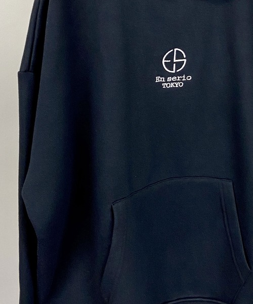 En serio TOKYO（エンソリオトーキョー）の「ボリューム 裏起毛 / ビッグシルエット プルオーバー フーディー パーカー 【FAST TOWN】（パーカー・メンズ・ブラック/ベージュ/グレー/オフホワイト・LL/M/L）」の11枚目の写真