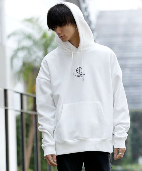 En serio TOKYO（エンソリオトーキョー）の「ボリューム 裏起毛 / ビッグシルエット プルオーバー フーディー パーカー 【FAST TOWN】（パーカー・メンズ・ブラック/ベージュ/グレー/オフホワイト・LL/M/L）」の20枚目の写真