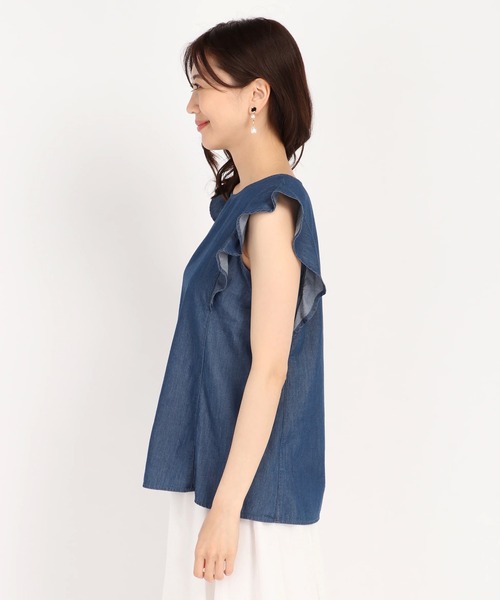 UNIVERVAL MUSE（ユニバーバル ミューズ）の「ヒッコリーストライプ　ブラウス（シャツ/ブラウス・レディース・ストライプ/ブルー・2）」の5枚目の写真