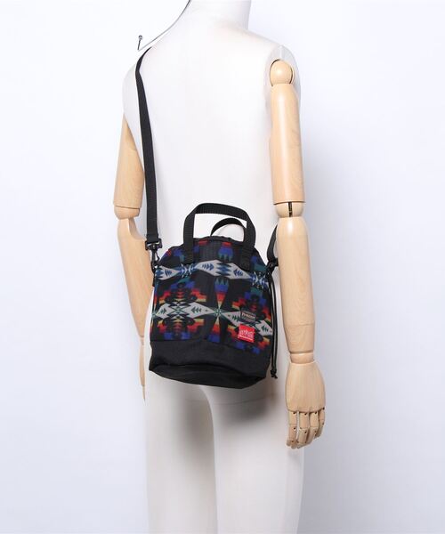 Manhattan Portage（マンハッタンポーテージ）の「Iona Island Shoulder Bag Pendleton（ショルダーバッグ・メンズ・ブラック・X-SMALL）」の12枚目の写真