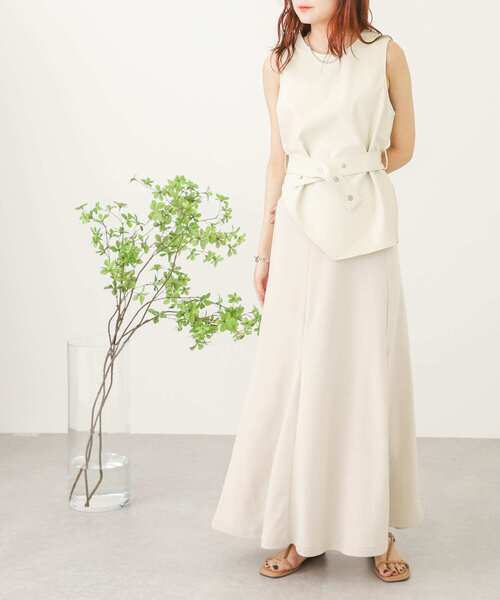 SENSE OF PLACE by URBAN RESEARCH（センスオブプレイスバイアーバンリサーチ）の「フェイクレザー2WAYアシンメトリーベスト（ベスト・レディース・ブラック/アイボリー・ONE）」の2枚目の写真