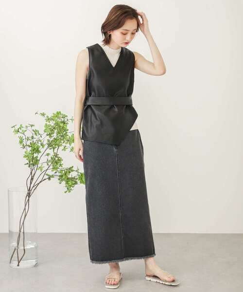 SENSE OF PLACE by URBAN RESEARCH（センスオブプレイスバイアーバンリサーチ）の「フェイクレザー2WAYアシンメトリーベスト（ベスト・レディース・ブラック/アイボリー・ONE）」の11枚目の写真