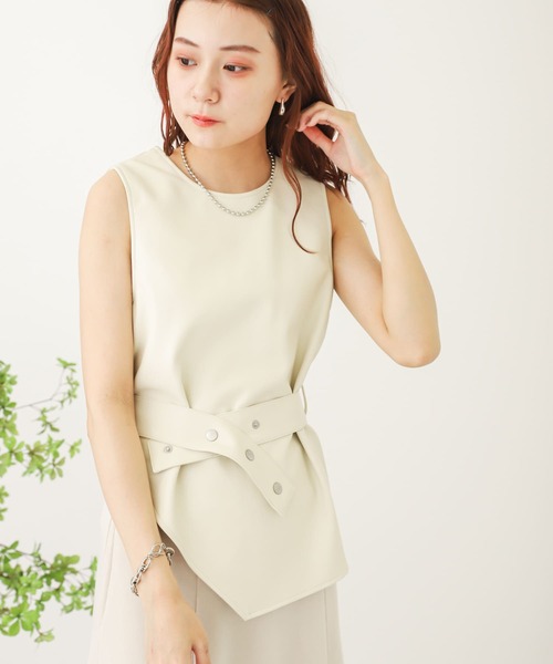 SENSE OF PLACE by URBAN RESEARCH（センスオブプレイスバイアーバンリサーチ）の「フェイクレザー2WAYアシンメトリーベスト（ベスト・レディース・ブラック/アイボリー・ONE）」の17枚目の写真