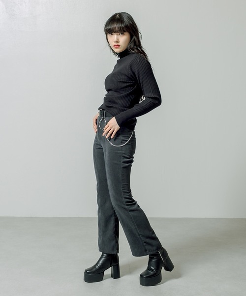 RASVOA（ラスボア）の「センターステッチコーデュロイパンツ（その他パンツ・レディース・グレイッシュベージュ/アイボリー/ブラック/ベージュ・FREE）」の10枚目の写真