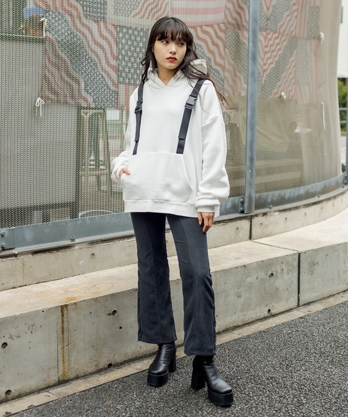 RASVOA（ラスボア）の「センターステッチコーデュロイパンツ（その他パンツ・レディース・グレイッシュベージュ/アイボリー/ブラック/ベージュ・FREE）」の13枚目の写真