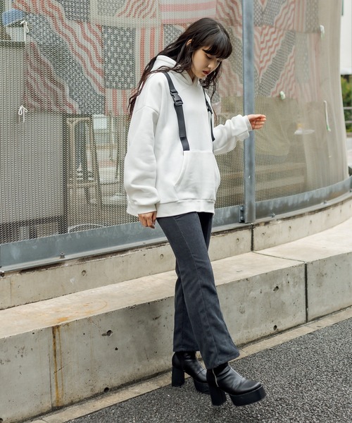 RASVOA（ラスボア）の「センターステッチコーデュロイパンツ（その他パンツ・レディース・グレイッシュベージュ/アイボリー/ブラック/ベージュ・FREE）」の14枚目の写真