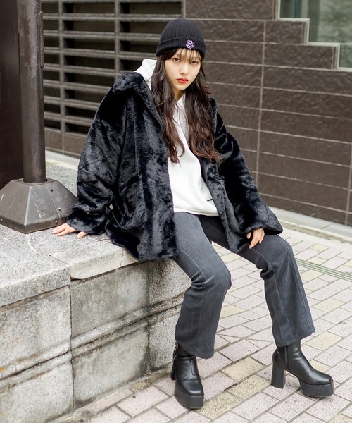 RASVOA（ラスボア）の「センターステッチコーデュロイパンツ（その他パンツ・レディース・グレイッシュベージュ/アイボリー/ブラック/ベージュ・FREE）」の15枚目の写真