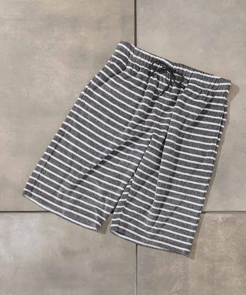 COLONY 2139（コロニートゥーワンスリーナイン）の「【MEN'S】パイルボーダーショートパンツ/ルームウェア(セットアップ可)（ルームウェア/パジャマ・メンズ・チャコールグレー/ホワイト・LARGE/MEDIUM）」の2枚目の写真