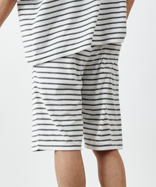 COLONY 2139（コロニートゥーワンスリーナイン）の「【MEN'S】パイルボーダーショートパンツ/ルームウェア(セットアップ可)（ルームウェア/パジャマ・メンズ・チャコールグレー/ホワイト・LARGE/MEDIUM）」の8枚目の写真