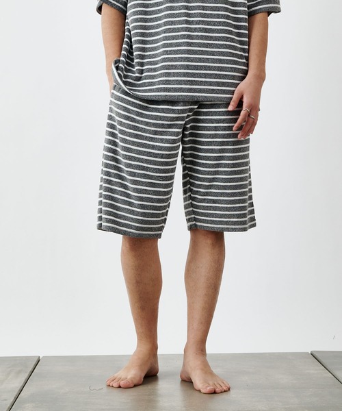 COLONY 2139（コロニートゥーワンスリーナイン）の「【MEN'S】パイルボーダーショートパンツ/ルームウェア(セットアップ可)（ルームウェア/パジャマ・メンズ・チャコールグレー/ホワイト・LARGE/MEDIUM）」の11枚目の写真