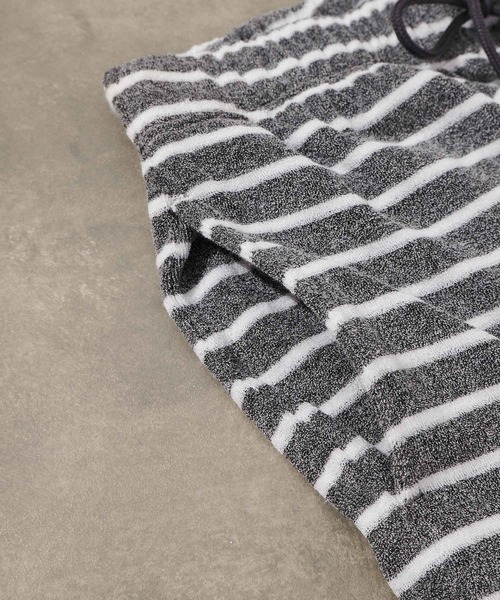 COLONY 2139（コロニートゥーワンスリーナイン）の「【MEN'S】パイルボーダーショートパンツ/ルームウェア(セットアップ可)（ルームウェア/パジャマ・メンズ・チャコールグレー/ホワイト・LARGE/MEDIUM）」の21枚目の写真