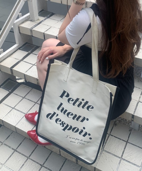 WEGO(ウィゴー)の「WEGO/パイピング撥水キャンバストートバッグ(トートバッグ・レディース・ベージュ系その他/ブラック系その他/ブラック/ブラウン・FREE)」の3枚目の写真