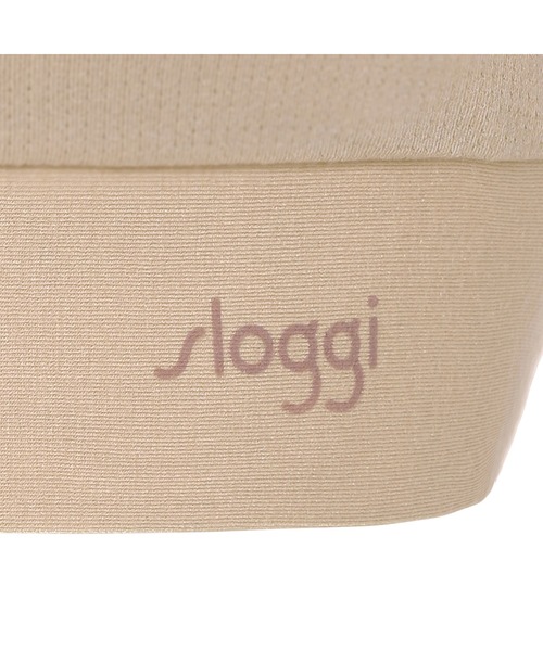 Sloggi（スロギー）の「【ワンサイズでS～Lに対応する究極の伸縮性】スロギー ゴー オールラウンド カップ付きハーフトップ2 sloggi GO Allround Top2 JX（ブラジャー・レディース・ブラック/ベージュ/ピンク/ワインレッド/ネイビー/ライトパープル/ナチュラル・SL）」の15枚目の写真