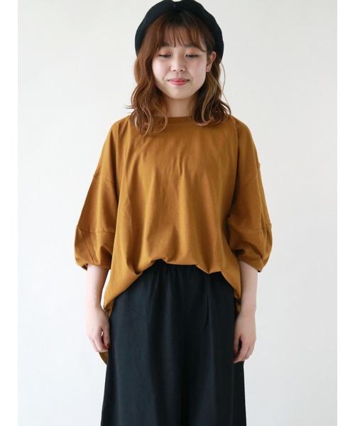 Samansa Mos2(サマンサ モスモス)の「後釦バルーンスリーブTee(Tシャツ/カットソー・レディース・ベージュ/キャメル/チャコール/キナリ・フリ-)」の4枚目の写真