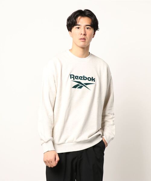 Reebok(リーボック)の「クラシックス ベクター クルー スウェットシャツ / Classics Vector Crew Sweatshirt(スウェット・メンズ・オフホワイト/ネイビー×ホワイト/ブラック/ピンク系その他/ホワイト×ブルー・LARGE/X-LARGE/XXX-LARGE/XX-LARGE/MEDIUM/X-SMALL/SMALL)」の16枚目の写真