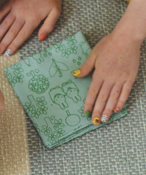 studio CLIP(スタディオクリップ)の「プリントハンカチ〔Dick Brunaコラボ〕(ハンカチ/ハンドタオル・レディース・グレー/グリーン/オフホワイト・FREE)」の1枚目の写真