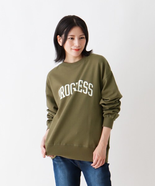 SHOO・LA・RUE(シューラルー)の「◆【S-3L/USAコットン】ロゴプリントスウェット(スウェット・レディース・チャコールグレー/ブラウン系/ブルー系1/ホワイト系3/オリーブ系/ベージュ系1・02/03/01/04)」の5枚目の写真