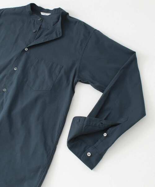 URBAN RESEARCH DOORS（アーバンリサーチドアーズ）の「シルキーオックスバンドカラーシャツ（シャツ/ブラウス・メンズ・オリーブ/ピンクベージュ/ネイビー/ホワイト・38/40）」の12枚目の写真