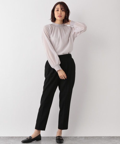 GLOBAL WORK(グローバルワーク)の「シャーリングブラウス【MATINEE LINE】/238289(シャツ/ブラウス・レディース・ブラック/オフホワイト/アイボリー・MEDIUM/LARGE)」の16枚目の写真