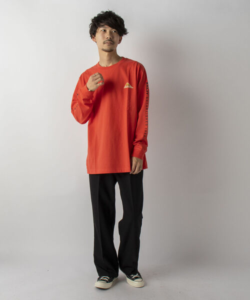 KELTY(ケルティ)の「【KELTY/ケルティ】GLOSTER別注 袖ロゴプリント ロングスリーブTシャツ(Tシャツ/カットソー・メンズ・ホワイト/チャコールグレー/ベージュ/オレンジ・MEDIUM/LARGE)」の6枚目の写真