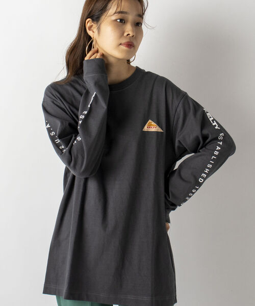 KELTY(ケルティ)の「【KELTY/ケルティ】GLOSTER別注 袖ロゴプリント ロングスリーブTシャツ(Tシャツ/カットソー・メンズ・ホワイト/チャコールグレー/ベージュ/オレンジ・MEDIUM/LARGE)」の10枚目の写真