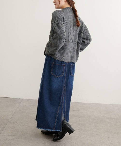 PUAL CE CIN（ピュアルセシン）の「ケーブルニットカーディガン（カーディガン/ボレロ・レディース・ブラウン/グレー/ブルー/スミクロ・FREE）」の21枚目の写真