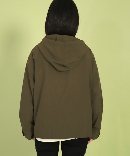 D.M.G.（ドミンゴ）の「[D.M.G / ディーエムジー] スタナータッサー 　ジップブルゾンパーカー（ブルゾン・レディース・オリーブ/ブラック・3/2）」の6枚目の写真