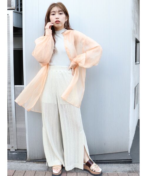 MURUA(ムルーア)の「シアーシャイニーボリュームシャツ(シャツ/ブラウス・レディース・ブルー/グレー/オレンジ/ホワイト・FREE)」の18枚目の写真