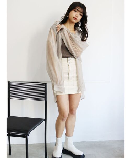 MURUA(ムルーア)の「シアーシャイニーボリュームシャツ(シャツ/ブラウス・レディース・ブルー/グレー/オレンジ/ホワイト・FREE)」の21枚目の写真