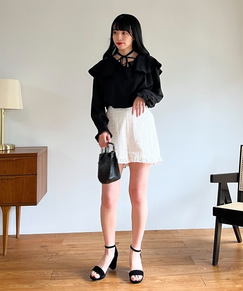 EPIMI E'PIMMY(エピミエピミー)の「〈Set upにも〉コットンレースショートパンツ(その他パンツ・レディース・ベージュ/ブラック/オフホワイト・MEDIUM)」の13枚目の写真