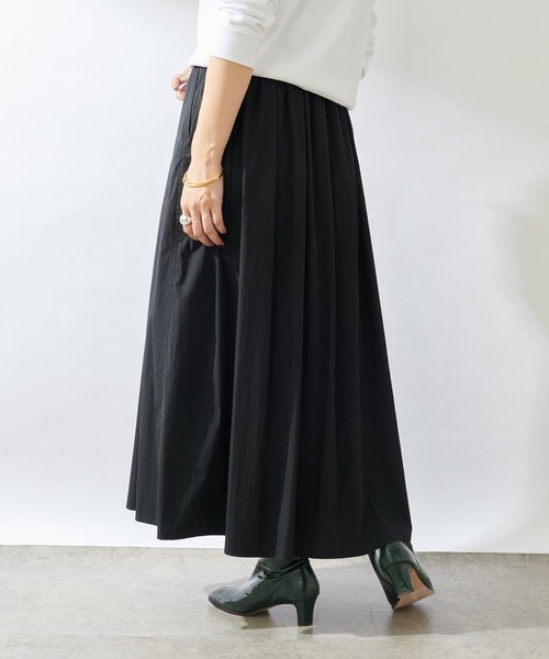 SHENERY（シーナリー）の「タックギャザーロングスカート（スカート・レディース・ブラック/ホワイト・FREE）」の17枚目の写真