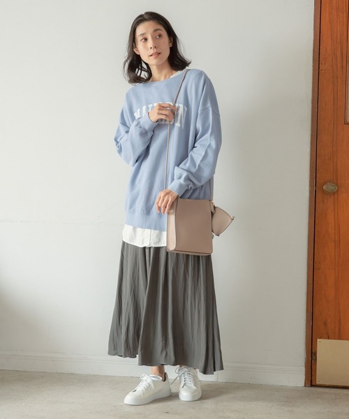 LEPSIM(レプシィム)の「アソート裏毛ロゴプルオーバー 261192(スウェット・レディース・ブラック/ブルー/オフホワイト・FREE)」の14枚目の写真