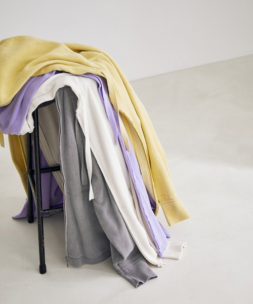 SALON adam et rope'(サロン アダム エ ロペ)の「【極上の肌ざわり】フードパーカー -CreamyCotton /クリーミーコットン-(パーカー・レディース・パープル/グレー/オフホワイト/イエロー・FREE)」の10枚目の写真