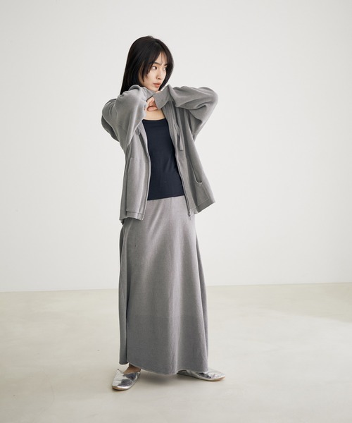 SALON adam et rope'(サロン アダム エ ロペ)の「【極上の肌ざわり】フードパーカー -CreamyCotton /クリーミーコットン-(パーカー・レディース・パープル/グレー/オフホワイト/イエロー・FREE)」の14枚目の写真