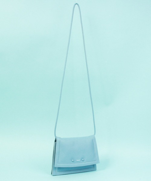 Beau're（ヴュレ）の「BEAURE ヴュレ カウレザー ボンディング フラップ ショルダーバッグ（ショルダーバッグ・レディース・サックスブルー/ホワイト/ブラック/キャメル・FREE）」の6枚目の写真