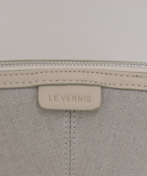 LE VERNIS(ル・ベルニ)の「【LE VERNIS/ルベルニ】マルチポーチショルダーバッグ #214-210602(ショルダーバッグ・レディース・ブラック/オフホワイト・FREE)」の3枚目の写真