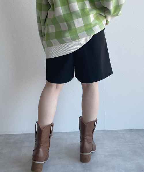 w closet（ダブルクローゼット）の「ピンタックショートパンツ（その他パンツ・レディース・ブラック/ブルー/ライトベージュ・FREE）」の16枚目の写真