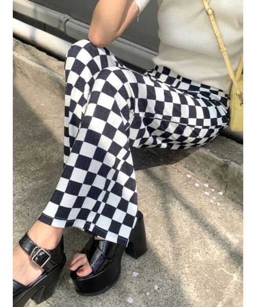 EMODA（エモダ）の「ルーズプリーツパンツ（その他パンツ・レディース・その他/グレー/ブラック・FREE）」の4枚目の写真