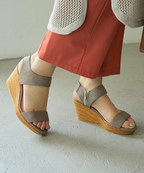 Fashion Letter(ファッションレター)の「日本製アンクルベルト厚底ウェッジサンダル 夏(サンダル・レディース・ホワイト/ブラック/ブルー/ダークベージュ・LL/S/M/L)」の6枚目の写真