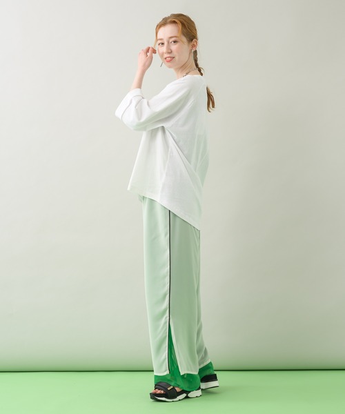 CLOCHE（クロシェ）の「cloche 切替ロゴTシャツ（Tシャツ/カットソー・レディース・チャコールグレー/ホワイト/ブルー・FREE）」の7枚目の写真